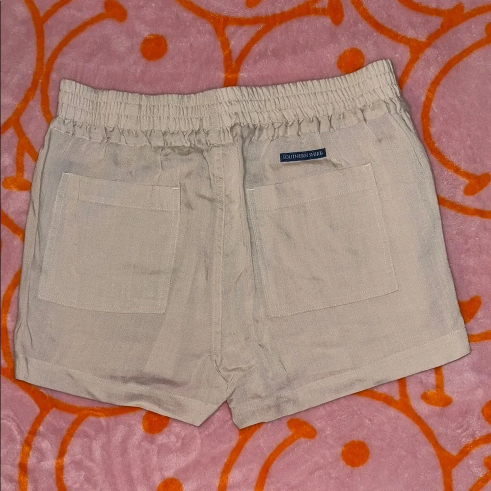 Southern Shirt Company Lightweight Tencel Shorts - Picture 2 of 3